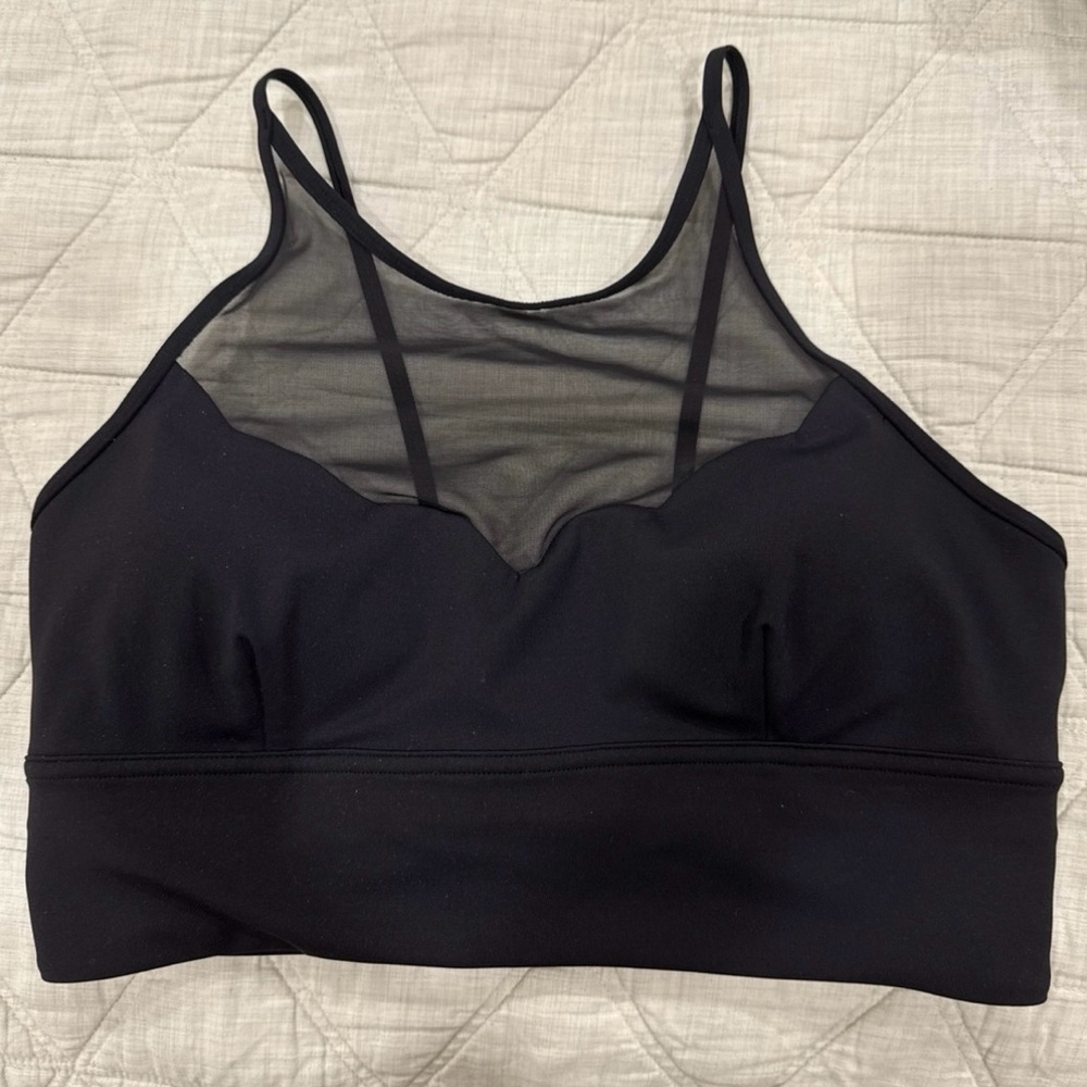 Pre Owned Lululemon Scalloped Mesh High Neck Sports Bra Size 8